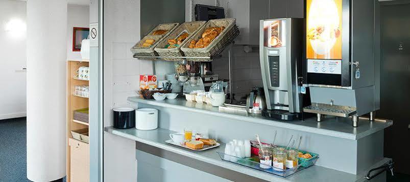 B&B Hotel Lorient Caudan Buitenkant foto