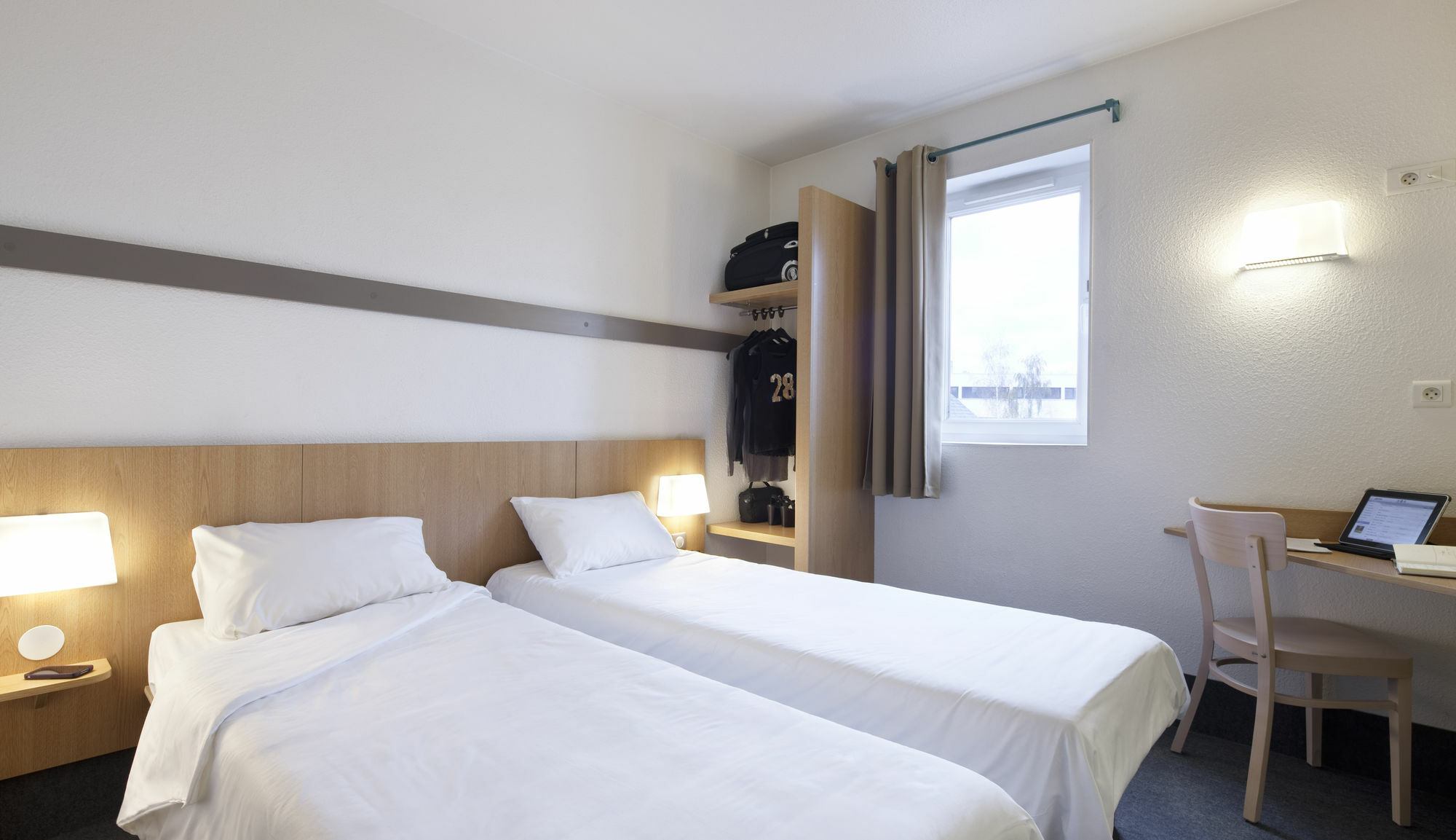 B&B Hotel Lorient Caudan Buitenkant foto